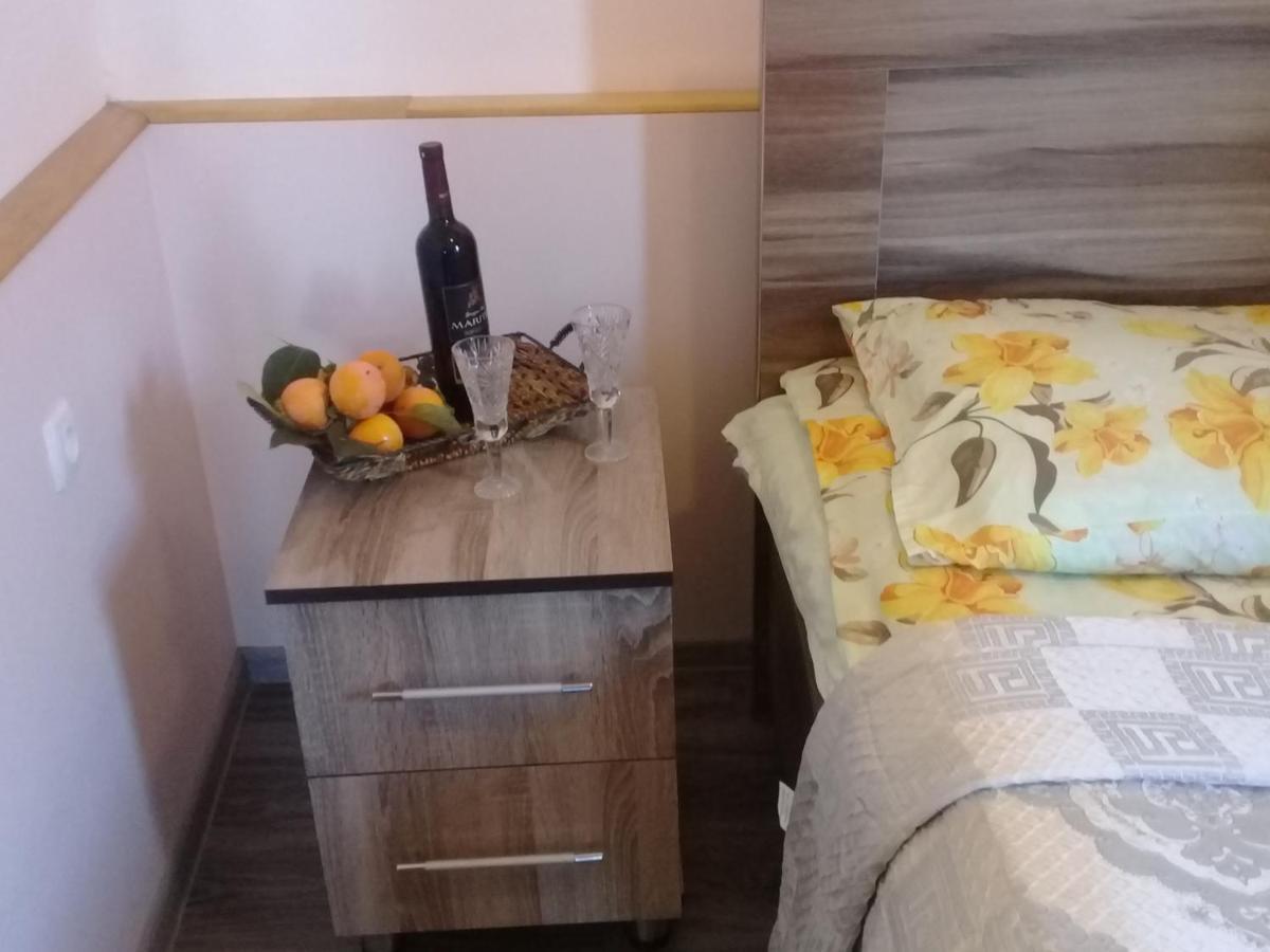 Apartment Giorgi In Sighnaghi Exterior photo
